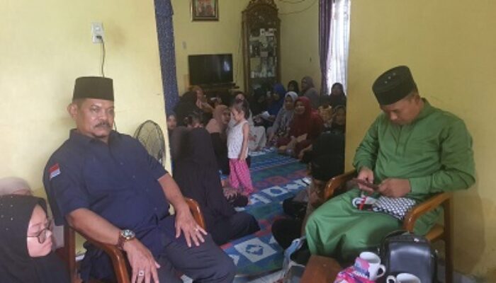 Caleg DPR RI H Rahudman Harahap, Silaturahmi Dengan Masyarakat Desa Sei Mencirim