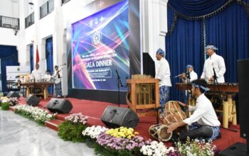 Saung Angklung Udjo dan Arumba Menutup KMBAAA di Kota Bandung