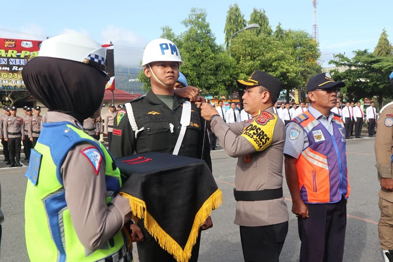 Kapolres Agara Saat Memimpin Apel Gelar Pasukan Ops Lilin, Ini Pesannya Kapolres Agara Saat Memimpin Apel Gelar Pasukan Ops Lilin, Ini Pesannya