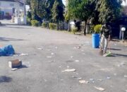 Pendatang Ilegal Rohingya Tinggalkan Sampah Di Halaman Kantor DPRK Pidie