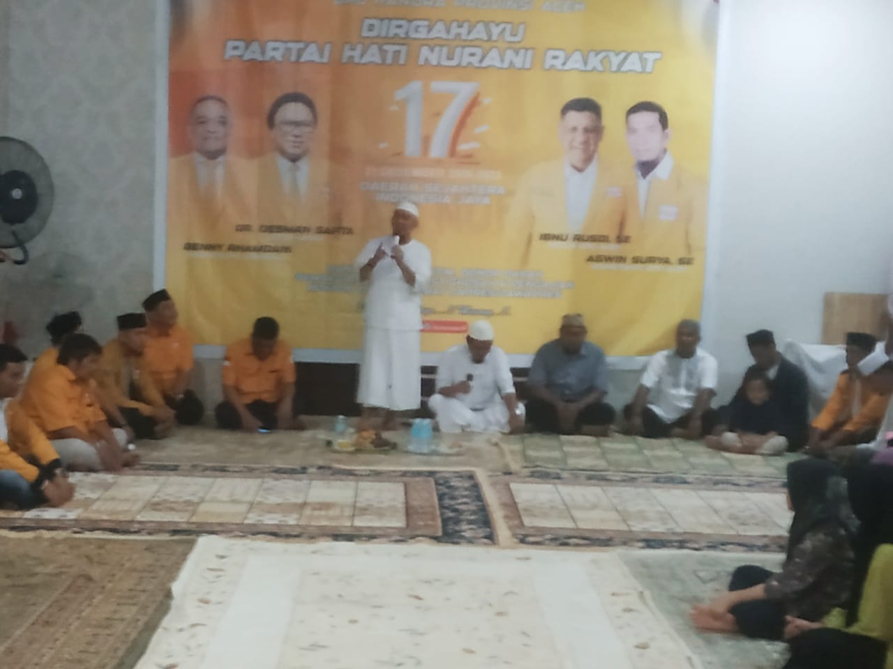 Tasyakuran HUT Ke-17, Partai Hanura Aceh Santuni Anak Yatim Tasyakuran HUT Ke-17, Partai Hanura Aceh Santuni Anak Yatim