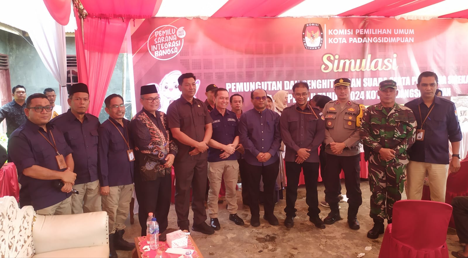 KPU Padangsidimpuan Gelar Simulasi Putungsura Dan Penggunaan Sirekap KPU Padangsidimpuan Gelar Simulasi Putungsura Dan Penggunaan Sirekap