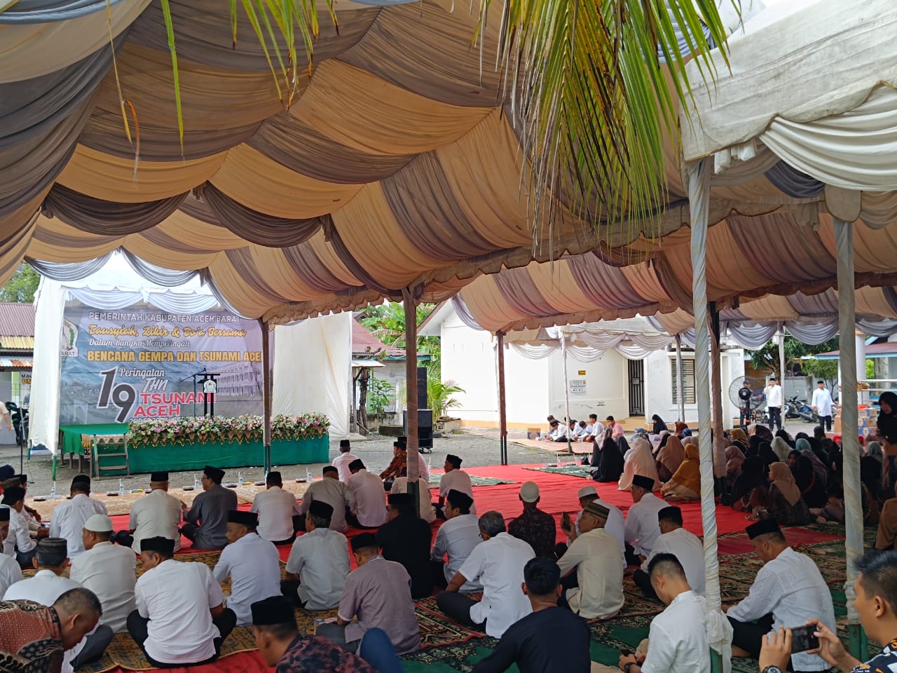Peringati 19 Tahun Tsunami, Pemkab Aceh Barat Gelar Zikir Bersama Peringati 19 Tahun Tsunami, Pemkab Aceh Barat Gelar Zikir Bersama