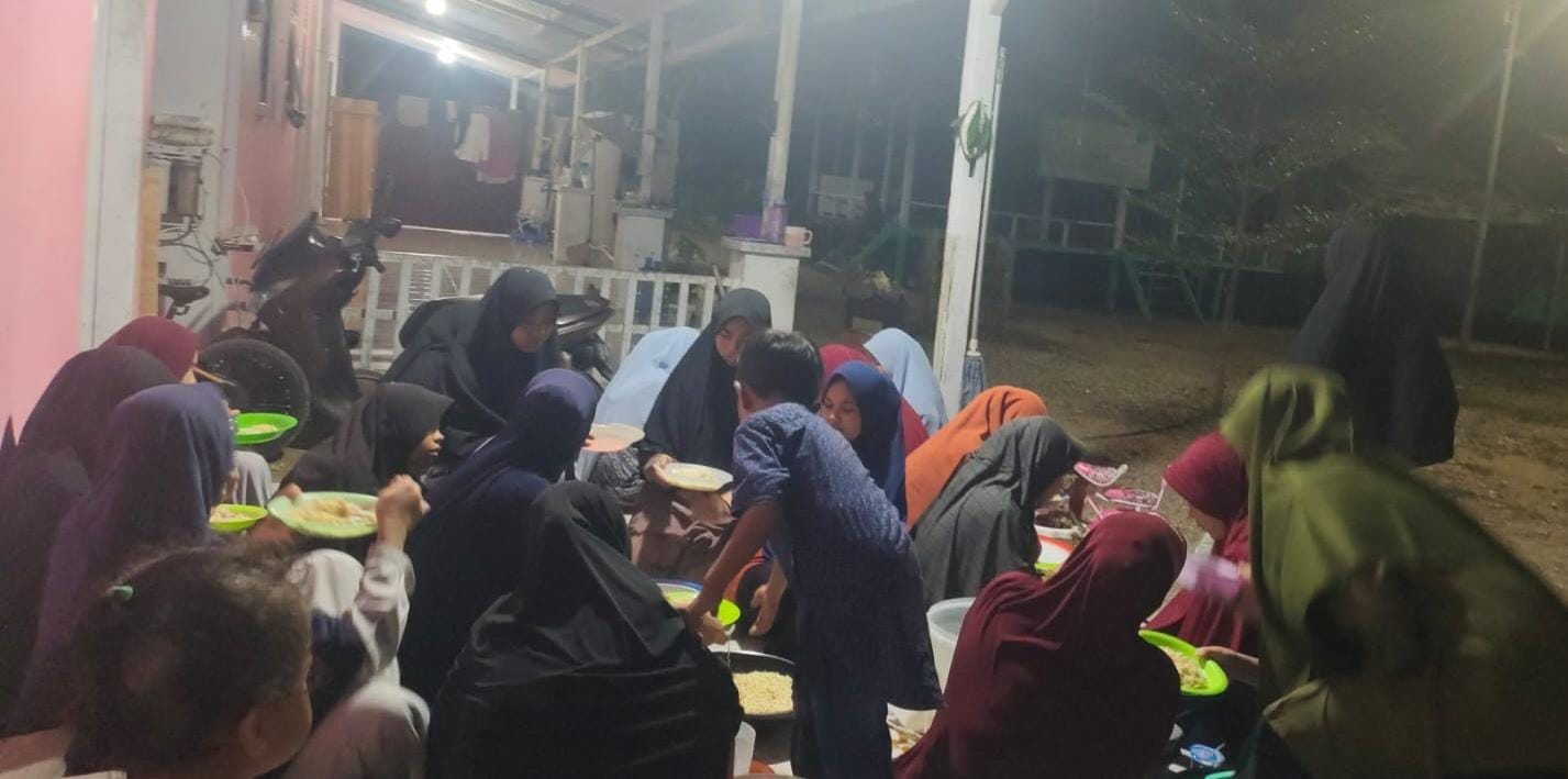Dayah Sirajul Huda Peringati Maulid Dayah Sirajul Huda Peringati Maulid