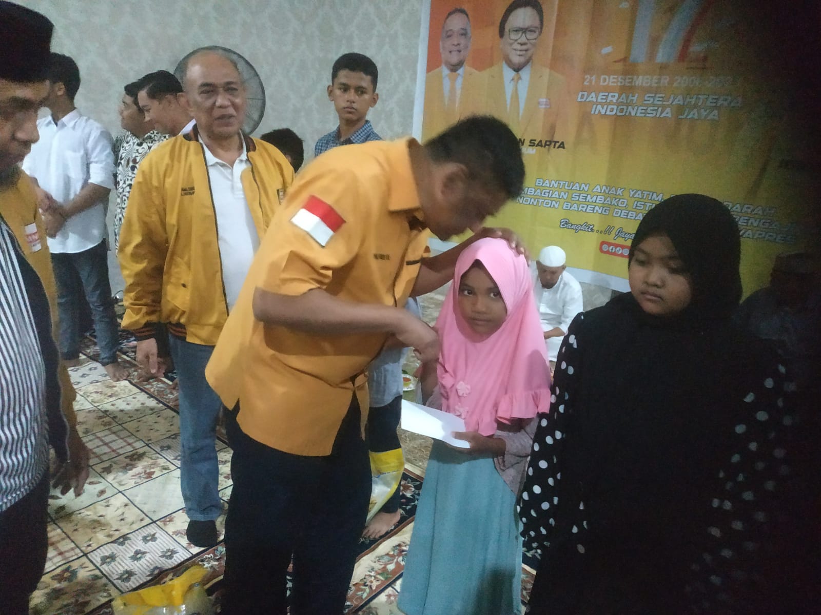 Tasyakuran HUT Ke-17, Partai Hanura Aceh Santuni Anak Yatim