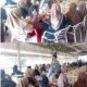 Caleg DPRA T. Muhammad Aziz Isa, SE melakukan interaksi dan diskusi dengan masyarakat di salah satu cafe Kec. Banda Sakti Kota Lhokseumawe, Rabu (6/12). Waspada/Zainuddin. Abdullah