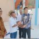 KARUTAN Kelas IIB Humbahas, Kanwil Kemkumham Sumut, Sahat P Sihombing memberi remisi kepada WBP. Waspada/Ist