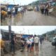 Polsek Babul Makmur bersama personel TNI dan masyarakat melakukan aksi gotong royong (Gotroy) di lokasi pasca banjir, tepatnya Desa Lawe Tua Kecamatan Lawe Sigala-gala, Kamis, (7/12). Waspada/Ist