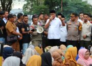 Bupati Madina Temui Guru Honor Yang Unjuk Rasa