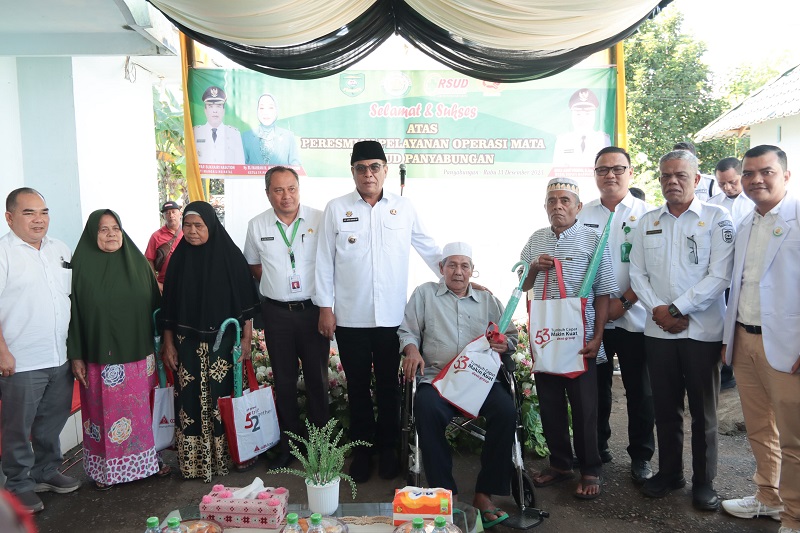 Bupati Resmikan Pelayanan Operasi Mata, BPJS Alokasikan Rp46 Miliar Bupati Resmikan Pelayanan Operasi Mata, BPJS Alokasikan Rp46 Miliar