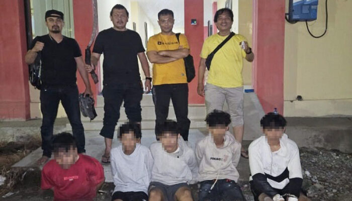 5 Begal Bercelurit Di DS Ditangkap, Korban Dilarikan Ke RS