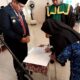 Pj Bupati Abdya Darmansah, dalam kegiatan pelantikan dan pengambilan sumpah fungsional guru, di Dinas Pendidikan dan Kebudayaan. Jumat (1/12).Waspada/Syafrizal