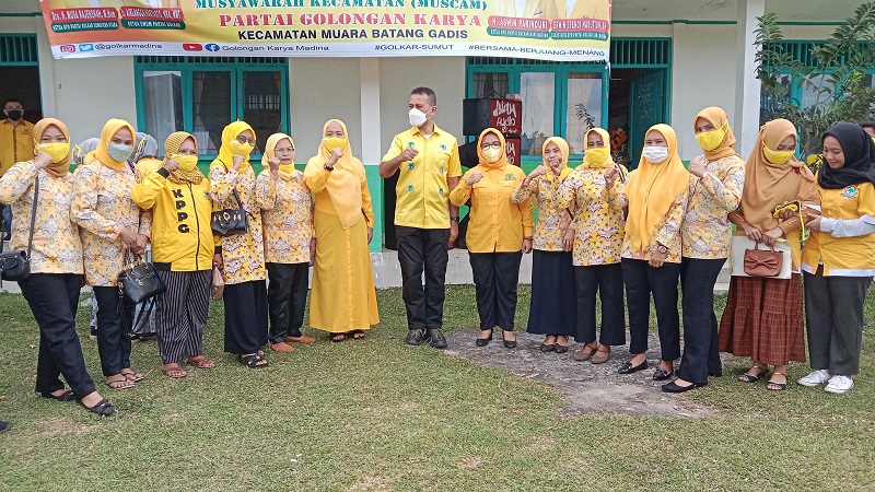 Zubaidah "Marpokat" Bicarakan Berdayakan Kaum Perempuan Zubaidah "Marpokat" Bicarakan Berdayakan Kaum Perempuan