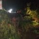 Jalan Lintas Sumatera di dua titik di Kecamatan Pahae Jae dan Pahae Julu tertimbun tanah longsor, Minggu (17/12) malam. Waspada/ist