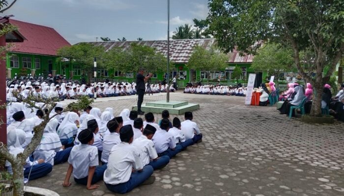 Ketua Bhayangkari Cabang Aceh Tamiang Sosialisasi Cegah Bullying Dan Bahaya Narkoba