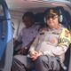 Kapolda Aceh, Irjen Achmad Kartiko saat melakukan patroli udara untuk memantau situasi perairan dalam rangka mengantisipasi kedatangan pengungsi Rohingnya, Rabu (20/12). Waspada/ist