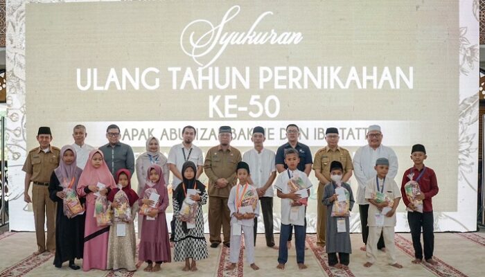 Golden Wedding Anniversary ARB Dan Istri Hibur 1000 Anak Yatim