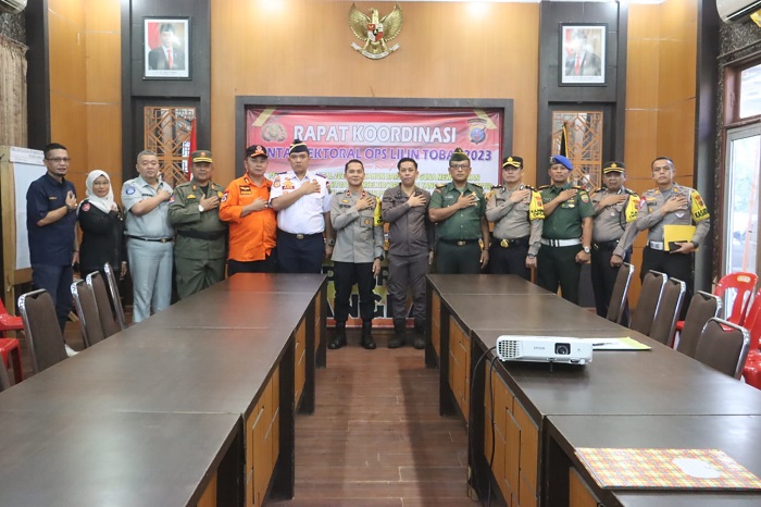 Rakor Lintas Sektoral Kab Langkat dalam rangka Operasi Kepolisian Terpusat Lilin Toba - 2023 dilaksanakan di Aula Wirasatya Polres Langkat, Kamis (21/12/2023). Waspada/ist