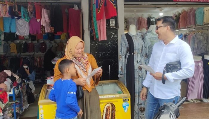 Kepala BPJamsostek Langsa Sapa Pedagang Pajak Peukan Langsa