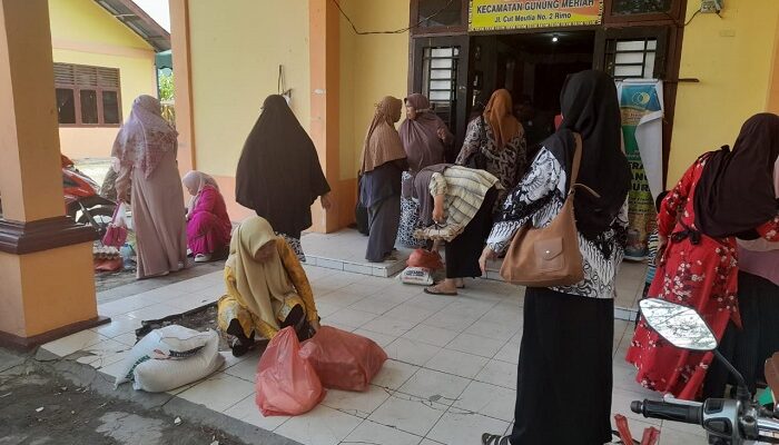 Operasi Pasar Di Gumer, Stabilisasi Harga Pangan Menjelang Nataru
