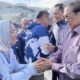 Ketua DPC Partai Demokrat Hj. Anita Lubis saat menyambut SBY dan AHY di Bandara Kualanamu. (Waspada/ist).