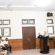 Bunda PAUD Aceh, Ny. Ayu Marzuki, saat mengisi Seminar Parenting Pendidikan Kehormatan Anak Usia Dini, di PAUD Permata Hati Binaan PKK Aceh, Banda Aceh, Sabtu (16/12). (Waspada/Zafrullah)