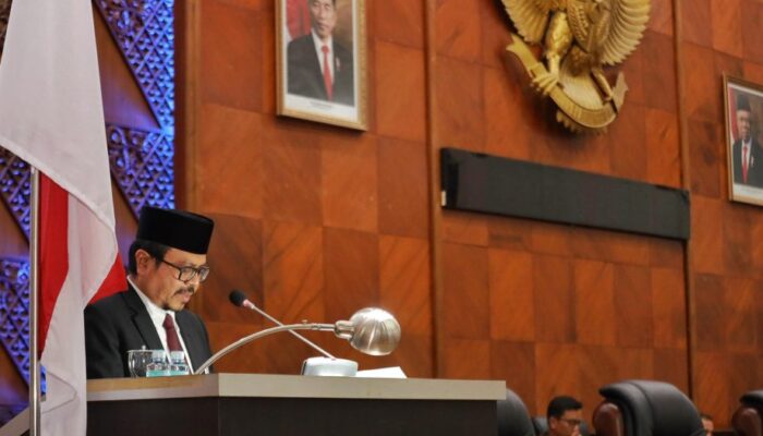 Pemerintah Aceh Sampaikan 7 Raqan Dalam Paripurna DPRA