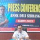 Kepala BNN Kabupaten Deliserdang AKBP Endang Hermawan saat menyampaikan konferensi pers akhir tahun 2023. (Waspada/Edward Limbong).