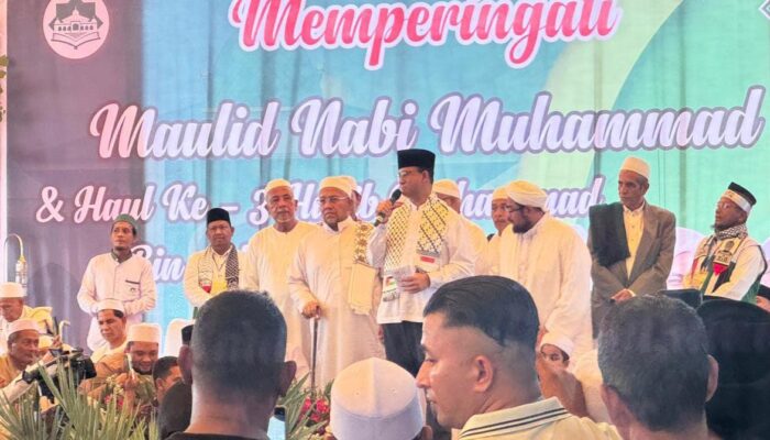 Anies Disambut Hangat Ribuan Warga Aceh
