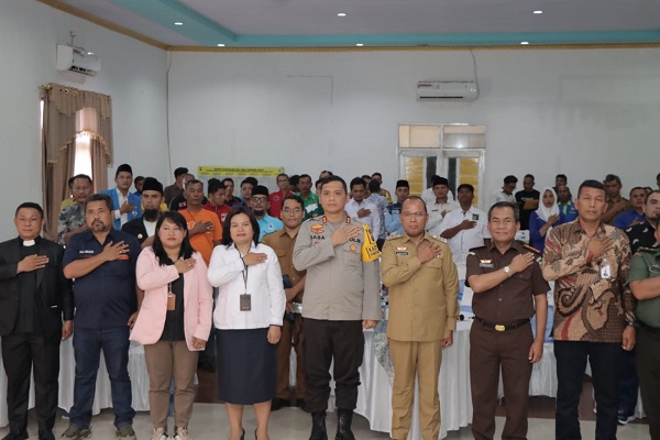 Polres Tapteng gelar Deklarasi Pemilu Damai Tahun 2024 di wilayah Kabupaten Tapanuli Tengah, Senin (4/12). Waspada/ist