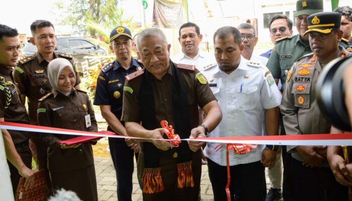 Kajati Resmikan Perwakilan Kejari Jantho Di Pelabuhan Malahayati