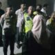 Kapolresta Deliserdang AKBP Raphael Sandhy Cahya Priambodo saat melihat kondisi korban di Rumah Sakit. (Waspada/ist).