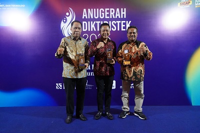 REKTOR USU, Prof Muryanto Amin, Rektor Unimed, Prof Baharuddin, dan Rektor UMSU, Prof Agussani. Waspada/Ist
