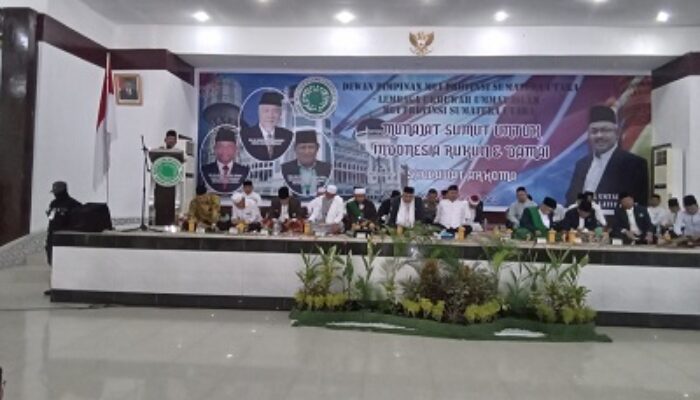 Umat Islam Harus Bangkit