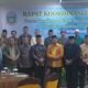 KETUA FKUB Sumut, Dr. H. Abdul Rahim M.Hum bersama panitia kegiatan dan peserta poto bersama. Waspada/ist