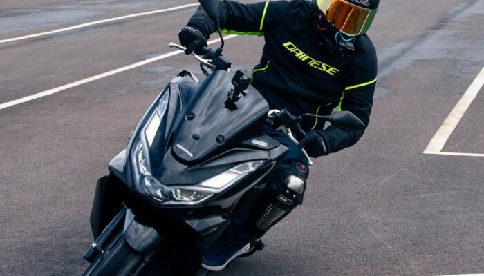 Fitur HSTC Buat Makin Aman Berkendara Dengan PCX 160