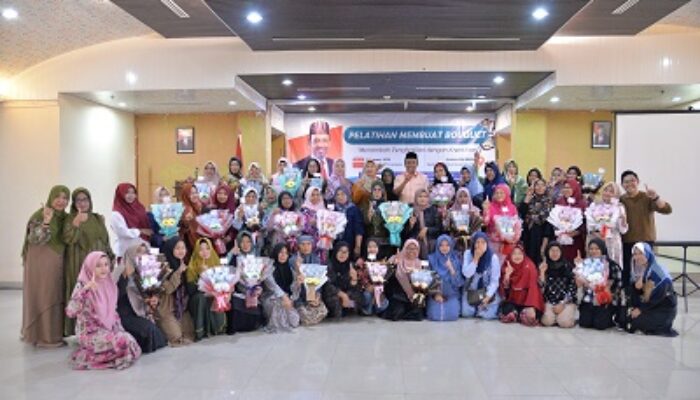 Anggota DPRD Sumut Ahmad Darwis Ajak Masyarakat Tekuni Bisnis Buket Bunga