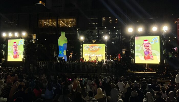Usung #maNufesting 2024, Nu Tea Gelar Giant Bottle Video Mapping