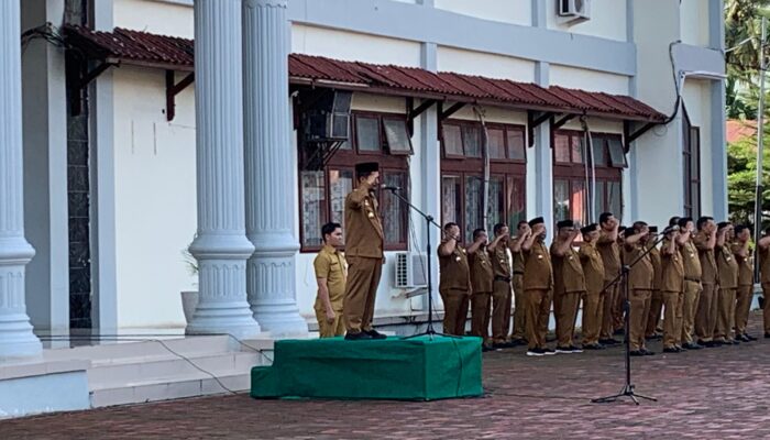 Pj Bupati Agara Pembina Apel Pagi Gabungan Perdana Awal 2024