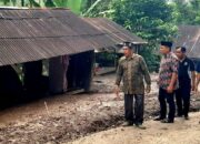 Ketua DPRK Pidie Salurkan Bantuan Masa Panik Korban Banjir Tangse