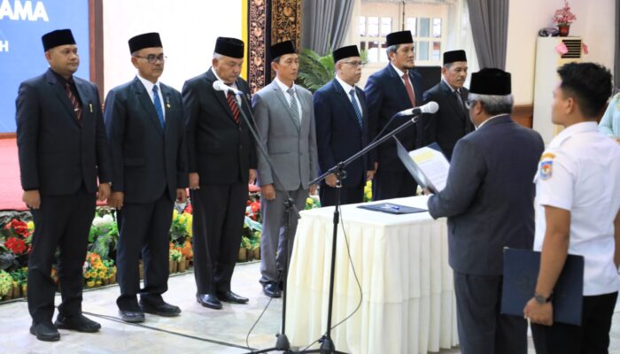 Mahyuzar Copot 9 Pejabat JPT Pratama