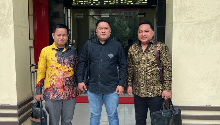 Direktur PT Pemuda Medan Abadi Berikan Keterangan Di Poldasu