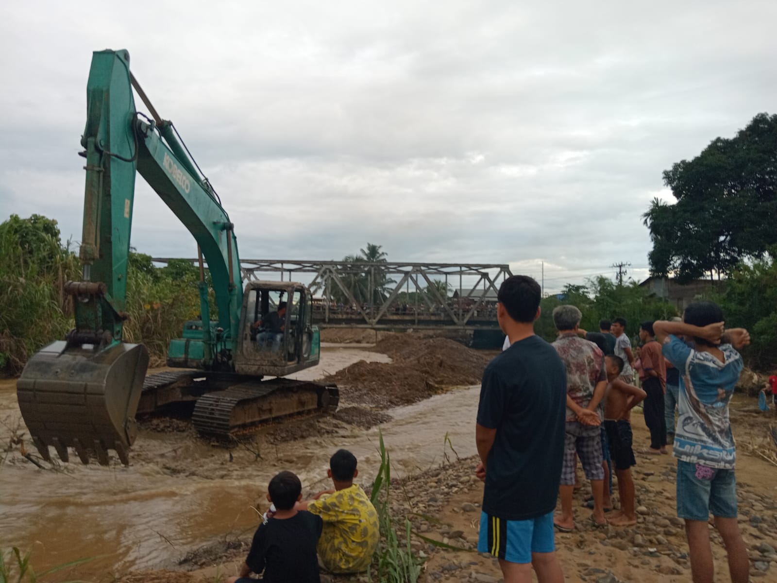 Anggota DPRD Apresiasi Ketua HIPMI Palas Bantu Normalisasi Sungai