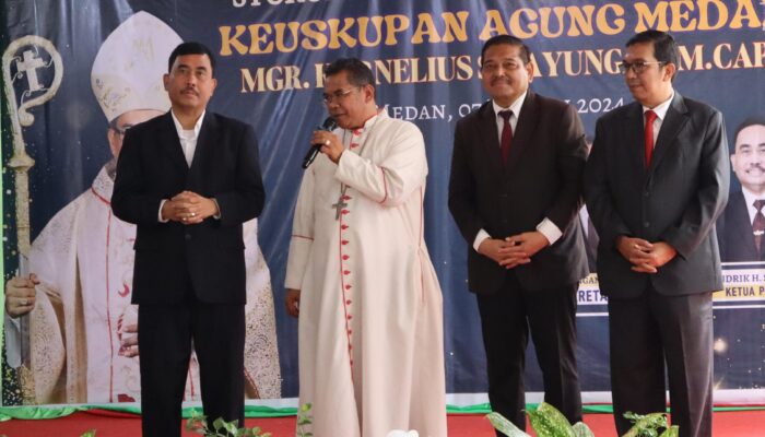 Ribuan Orang Hadiri Open House Uskup Keuskupan Agung Medan