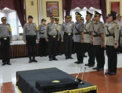 Empat Pejabat Polres P. Siantar Sertijab