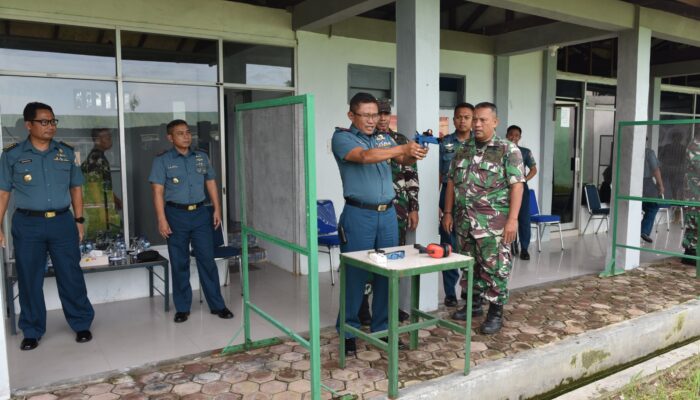 Danlantamal I Asah Kemampuan Menembak Pistol