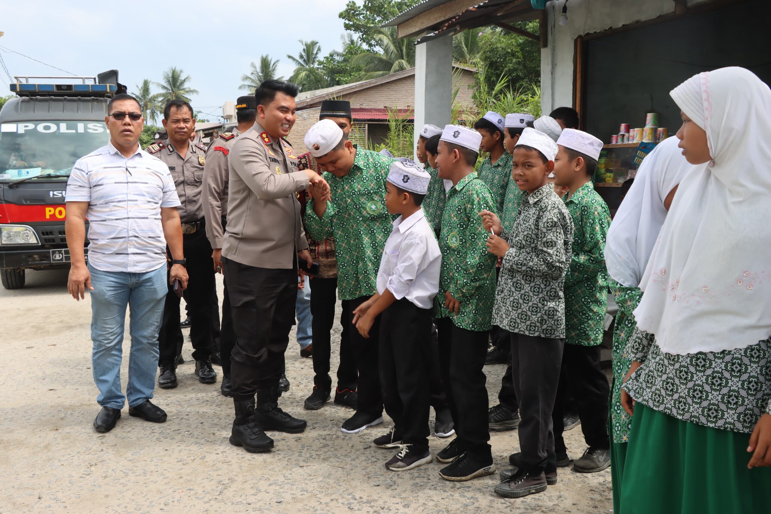 Kunjungan Kapolres Batubara Ke Jabal Hindi, Ajak Sukseskan Pemilu Damai