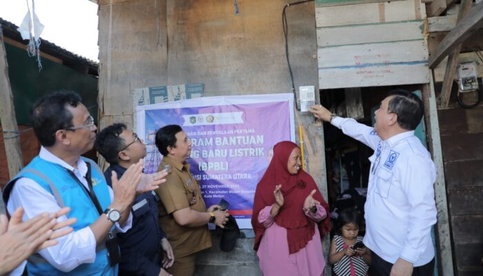Sepanjang 2023, 4.500 Keluarga Dapat Bantuan Pasang Baru Listrik Gratis