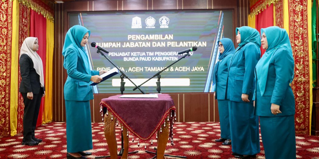 Ayu Marzuki Lantik Tiga Ketua TP-PKK Dan Bunda PAUD Kabupaten