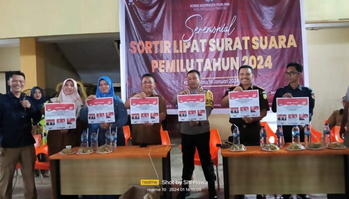 KIP Aceh Tamiang Mulai Sortir Dan Lipat Surat Suara